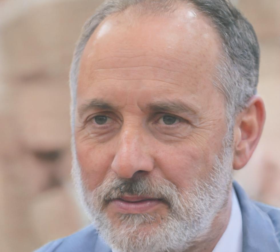 Bertram Schneeweiß, Risikomanagement-Experte
